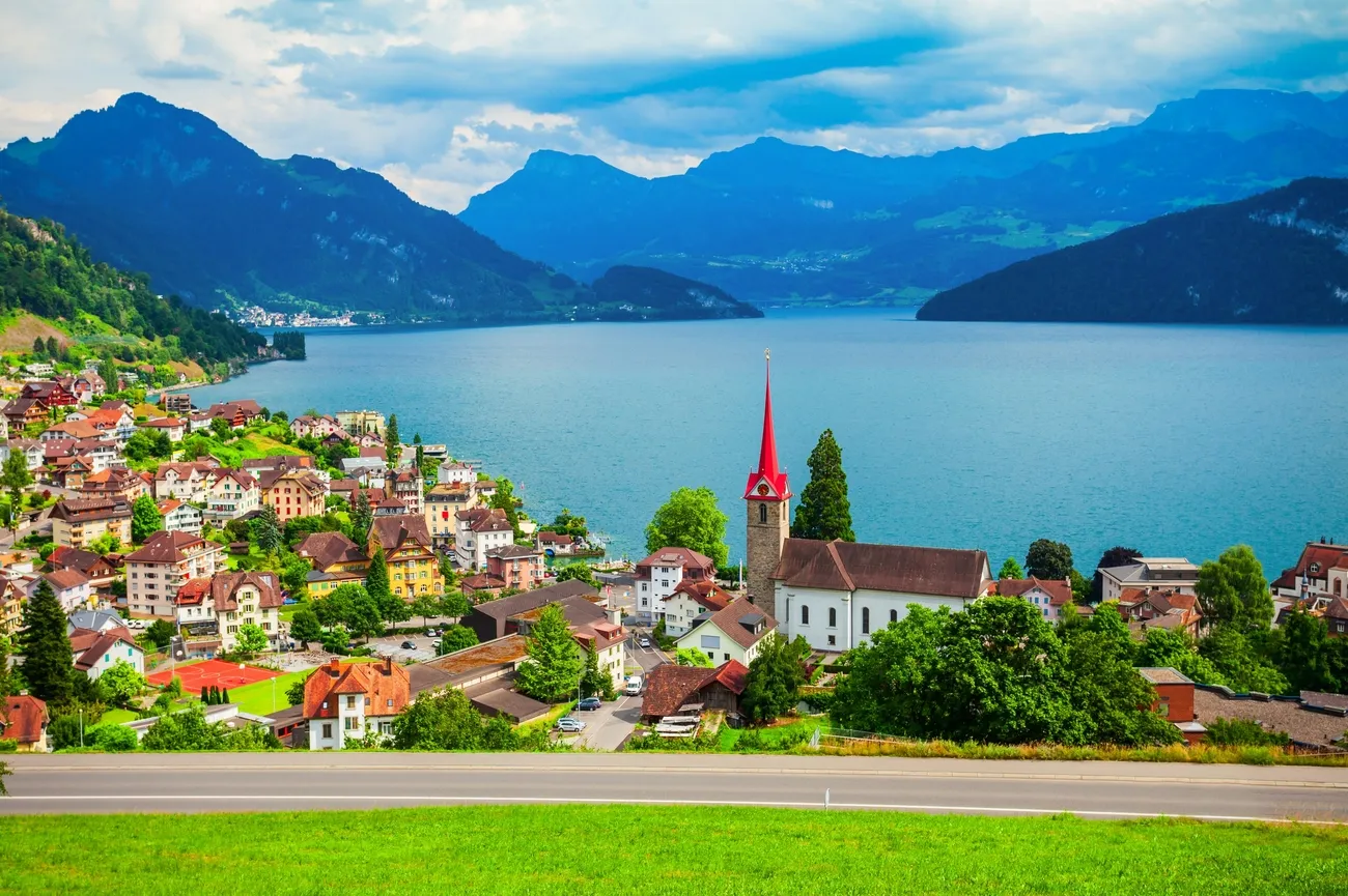 Lake-Lucerne-Lucerne-Switzerland.jpg